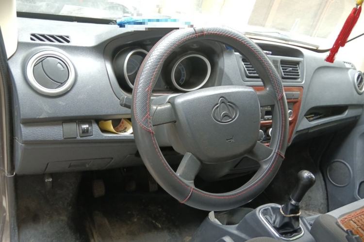 Used CHANGAN KAICHENG Ruixing M60 2020 1.5L Standard Version China VI 6-Seater DAM15KR Steering Wheel