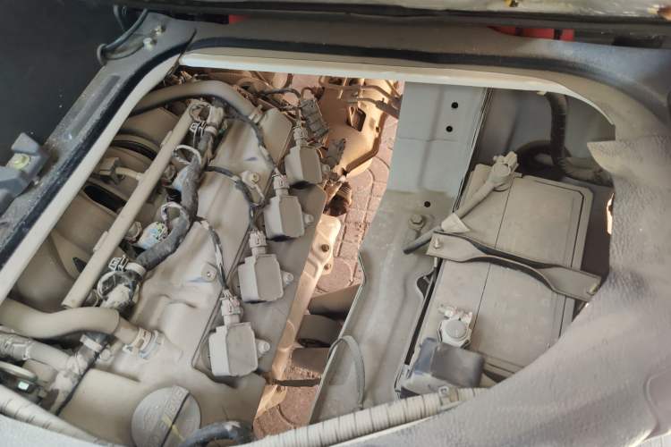 Used CHANGAN KAICHENG Ruixing M60 2020 1.5L Base Version China VI Standard 2-Seater Van with DAM15KR Engine Engine Bay