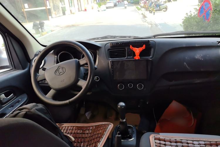 Used CHANGAN KAICHENG Ruixing M60 2020 1.5L Standard Version China VI 6-Seater DAM15KR Center Console
