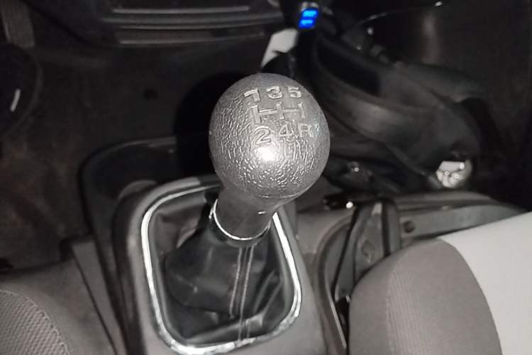 Used CHANGAN KAICHENG Ruixing M60 2020 1.5L Standard Version China VI 6-Seater DAM15KR Gear Lever