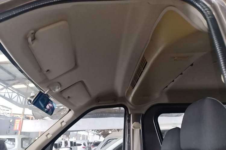 Used CHANGAN KAICHENG Ruixing M60 2020 1.5L Standard Version China VI 6-Seater DAM15KR Headliner