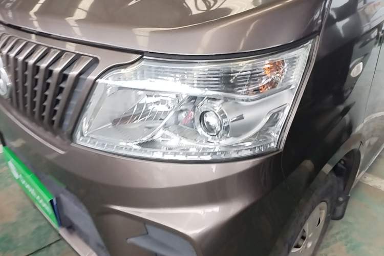 Used CHANGAN KAICHENG Ruixing M60 2020 1.5L Standard Version China VI 6-Seater DAM15KR Left Front Headlight