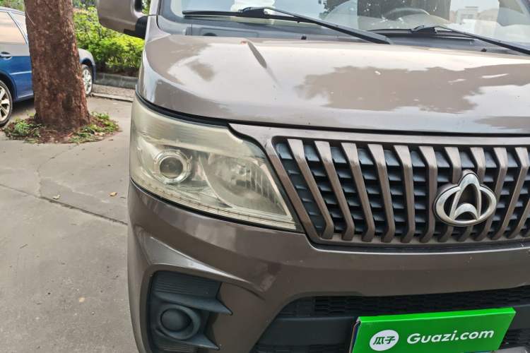 Used CHANGAN KAICHENG Ruixing M60 2020 1.5L Standard Version China VI 6-Seater DAM15KR Right Front Headlight