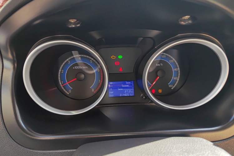 Used CHANGAN KAICHENG Ruixing M60 2020 1.6L Standard Version China VI 6-Seater CNG DAM16KRC Instrument Cluster