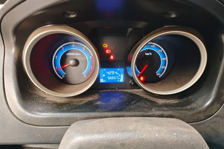 Used CHANGAN KAICHENG Ruixing M60 2020 1.5L Standard Version China VI Van with 5 Seats Equipped with DAM15KR Instrument Cluster