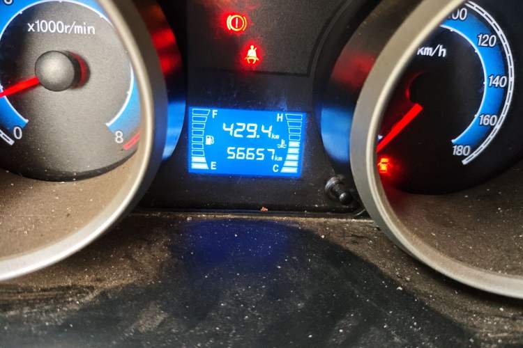 Used CHANGAN KAICHENG Ruixing M60 2020 1.5L Standard Version China VI Van with 5 Seats Equipped with DAM15KR Odometer Close Up