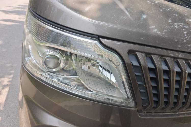 Used CHANGAN KAICHENG Ruixing M60 2020 1.5L Standard Version China VI 6-Seater DAM15KR Right Front Headlight