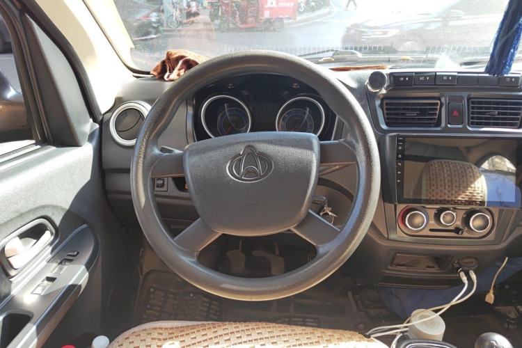 Used CHANGAN KAICHENG Ruixing M60 2020 1.6L Standard Version China VI 6-Seater CNG DAM16KRC Steering Wheel