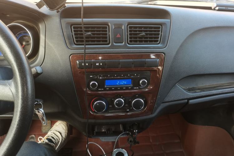 Used CHANGAN KAICHENG Ruixing M60 2020 1.5L Base Version China VI Standard 2-Seater Van with DAM15KR Engine Audio And AC Panel