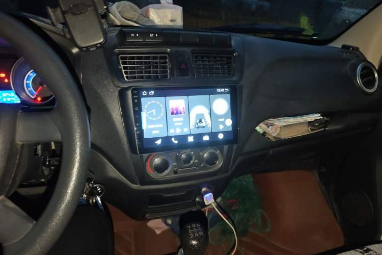 Used CHANGAN KAICHENG Ruixing M60 2020 1.5L Standard Version China VI 6-Seater DAM15KR Audio And AC Panel