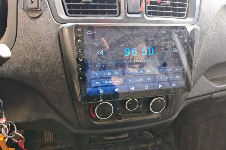 Used CHANGAN KAICHENG Ruixing M60 2020 1.6L Standard Version China VI 6-Seater CNG DAM16KRC Audio And AC Panel