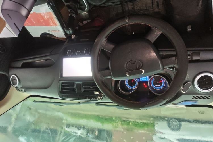 Used CHANGAN KAICHENG Ruixing M60 2020 1.5L Standard Version China VI Van with 5 Seats Equipped with DAM15KR Center Console