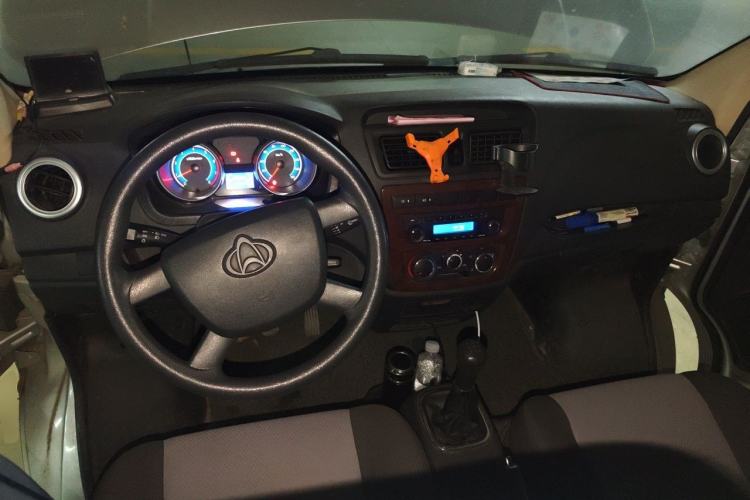 Used CHANGAN KAICHENG Ruixing M60 2020 1.5L Base Version China VI Standard 2-Seater Van with DAM15KR Engine Center Console