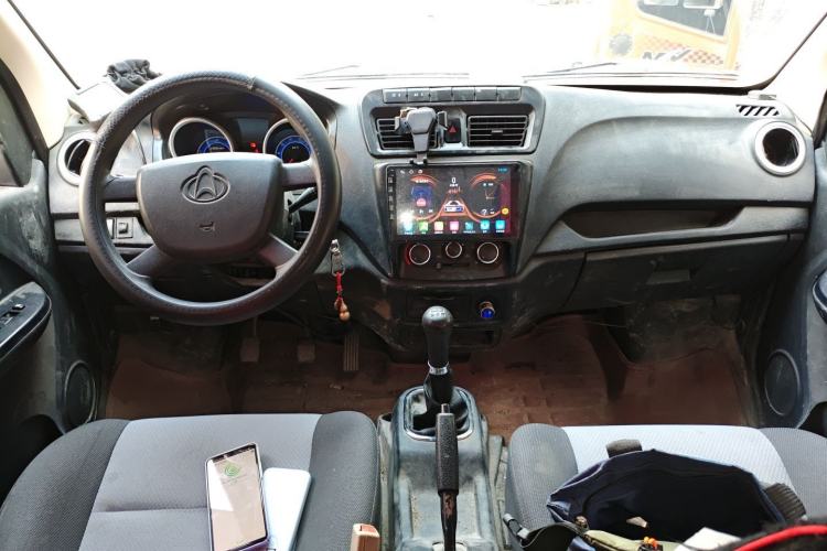 Used CHANGAN KAICHENG Ruixing M60 2020 1.5L Standard Version China VI 6-Seater DAM15KR Center Console
