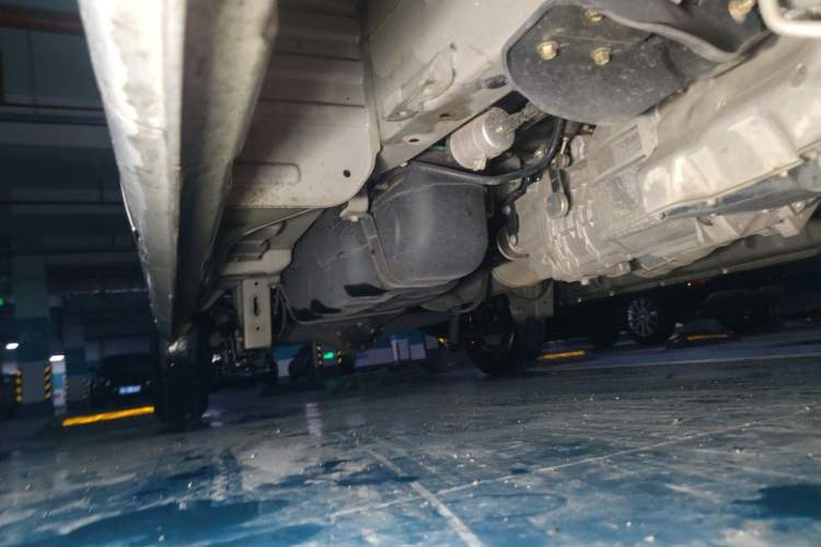 Used CHANGAN KAICHENG Ruixing M60 2020 1.5L Standard Version China VI 6-Seater DAM15KR Chassis Front Right
