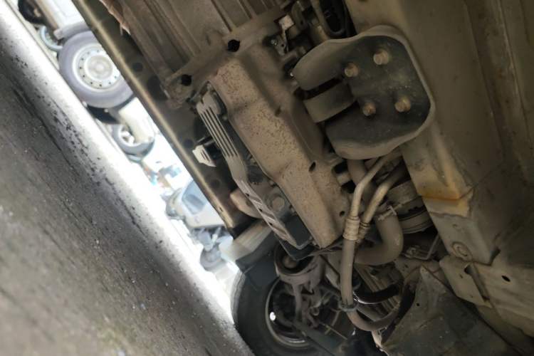 Used CHANGAN KAICHENG Ruixing M60 2020 1.5L Standard Version China VI 6-Seater DAM15KR Chassis Front Right