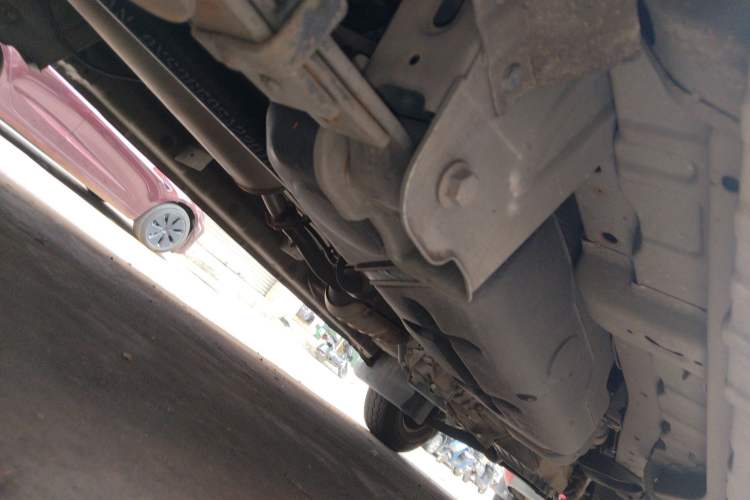 Used CHANGAN KAICHENG Ruixing M60 2020 1.5L Standard Version China VI 6-Seater DAM15KR Chassis Rear Right