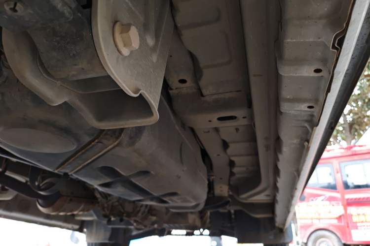Used CHANGAN KAICHENG Ruixing M60 2020 1.5L Standard Version China VI 6-Seater DAM15KR Chassis Rear Right