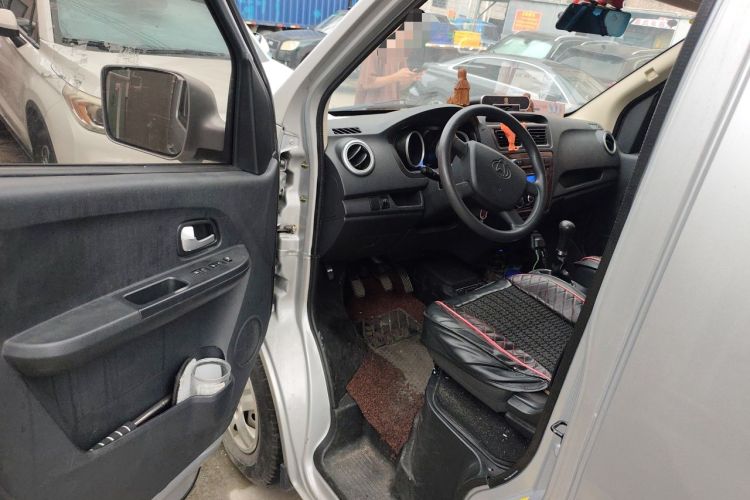Used CHANGAN KAICHENG Ruixing M60 2020 1.5L Standard Version China VI Van with 5 Seats Equipped with DAM15KR Driver Seat