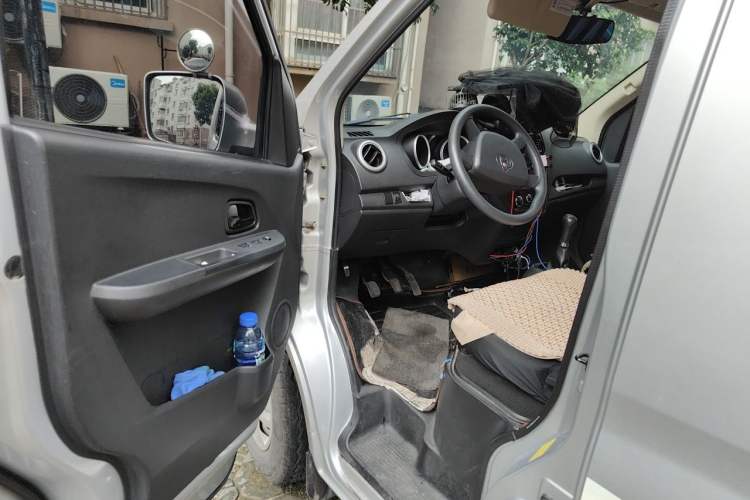 Used CHANGAN KAICHENG Ruixing M60 2020 1.5L Base Version China VI Standard 2-Seater Van with DAM15KR Engine Driver Seat