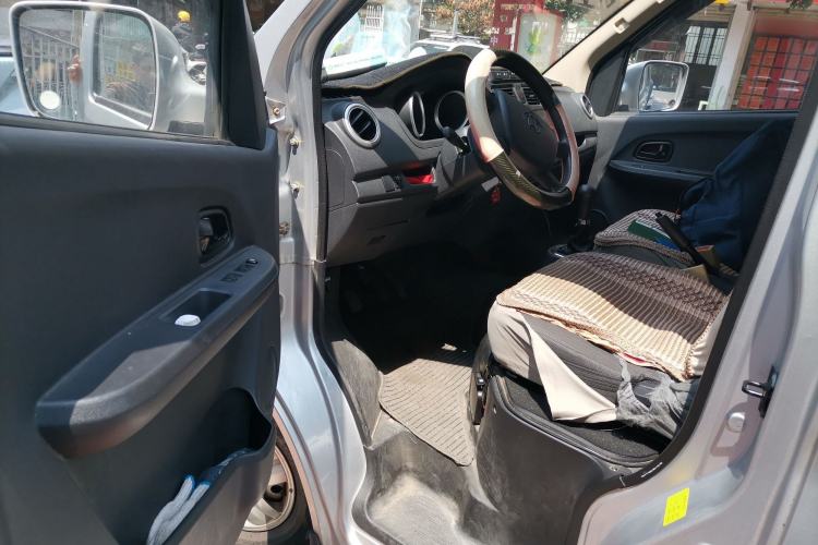 Used CHANGAN KAICHENG Ruixing M60 2020 1.5L Standard Version China VI 6-Seater DAM15KR Driver Seat