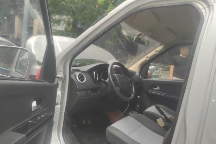Used CHANGAN KAICHENG Ruixing M60 2020 1.6L Base Version China VI Standard 7-Seater CNG DAM16KRC Driver Seat