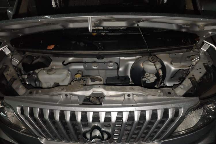 Used CHANGAN KAICHENG Ruixing M60 2020 1.5L Standard Version China VI 6-Seater DAM15KR Engine Bay