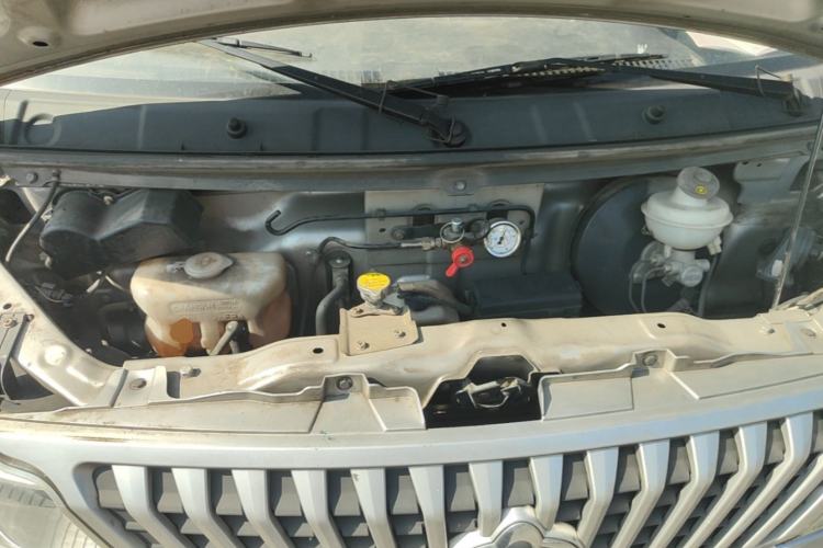 Used CHANGAN KAICHENG Ruixing M60 2020 1.6L Standard Version China VI 6-Seater CNG DAM16KRC Engine Bay