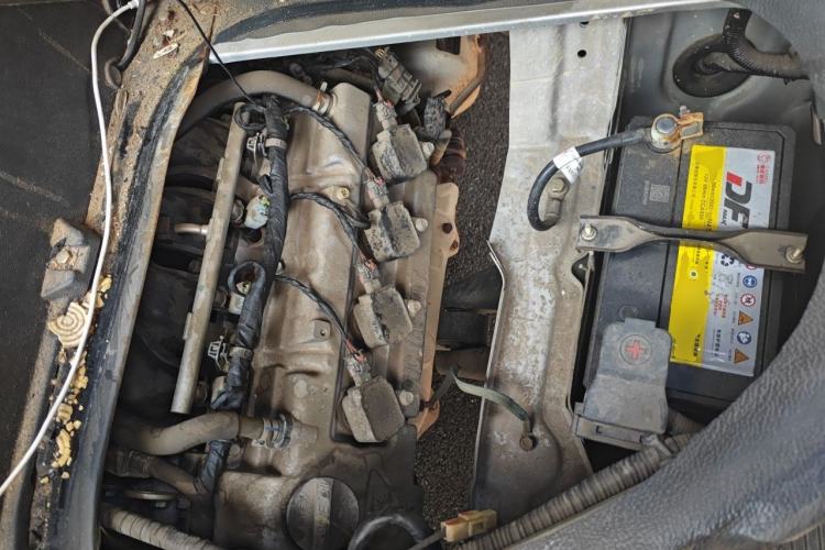 Used CHANGAN KAICHENG Ruixing M60 2020 1.5L Standard Version China VI 6-Seater DAM15KR Engine Bay