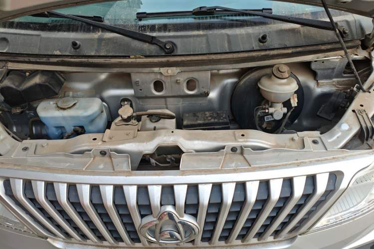 Used CHANGAN KAICHENG Ruixing M60 2020 1.5L Standard Version China VI 6-Seater DAM15KR Engine Bay