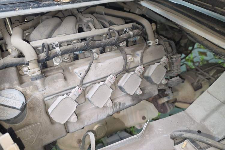 Used CHANGAN KAICHENG Ruixing M60 2020 1.5L Base Version China VI Standard 2-Seater Van with DAM15KR Engine Engine Bay Left