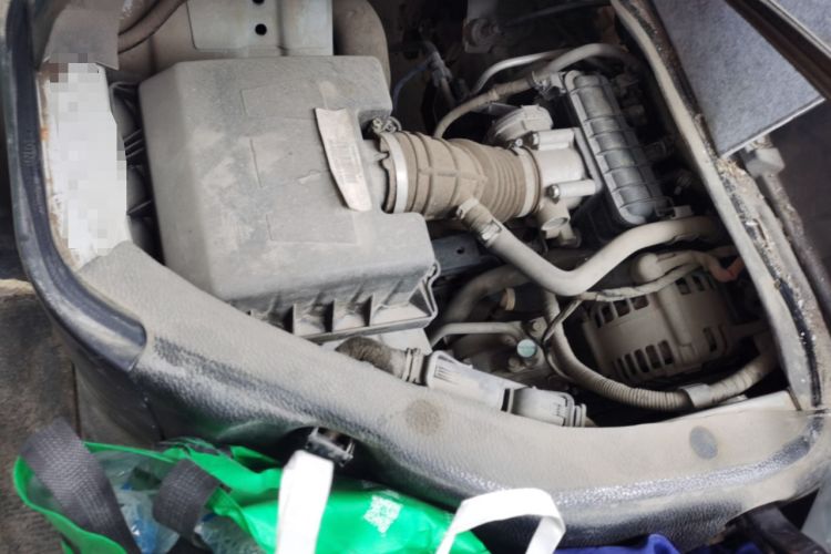 Used CHANGAN KAICHENG Ruixing M60 2020 1.5L Standard Version China VI 6-Seater DAM15KR Engine Bay Right