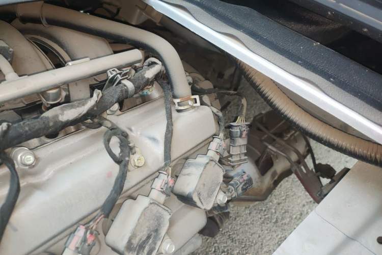 Used CHANGAN KAICHENG Ruixing M60 2020 1.5L Standard Version China VI 6-Seater DAM15KR Engine Bay Right