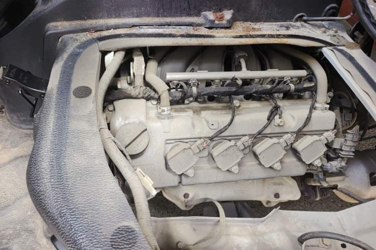 Used CHANGAN KAICHENG Ruixing M60 2020 1.5L Standard Version China VI 6-Seater DAM15KR Engine Bay Right