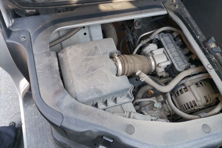 Used CHANGAN KAICHENG Ruixing M60 2020 1.5L Standard Version China VI 6-Seater DAM15KR Engine Bay Right