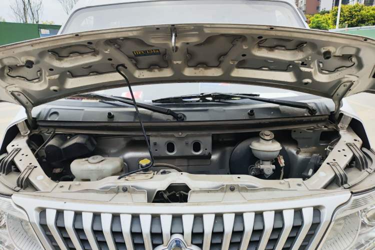Used CHANGAN KAICHENG Ruixing M60 2020 1.5L Standard Version China VI 6-Seater DAM15KR Engine Bay