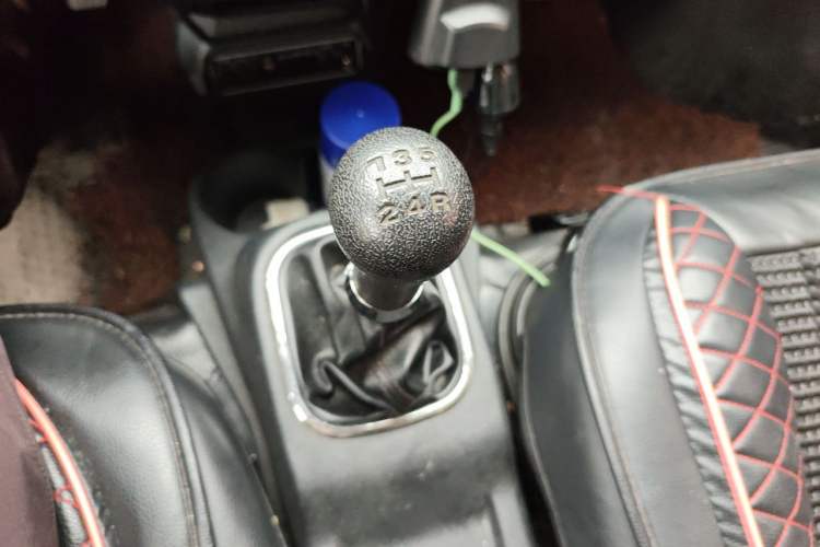 Used CHANGAN KAICHENG Ruixing M60 2020 1.5L Standard Version China VI Van with 5 Seats Equipped with DAM15KR Gear Lever