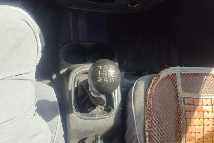 Used CHANGAN KAICHENG Ruixing M60 2020 1.5L Base Version China VI Standard 2-Seater Van with DAM15KR Engine Gear Lever