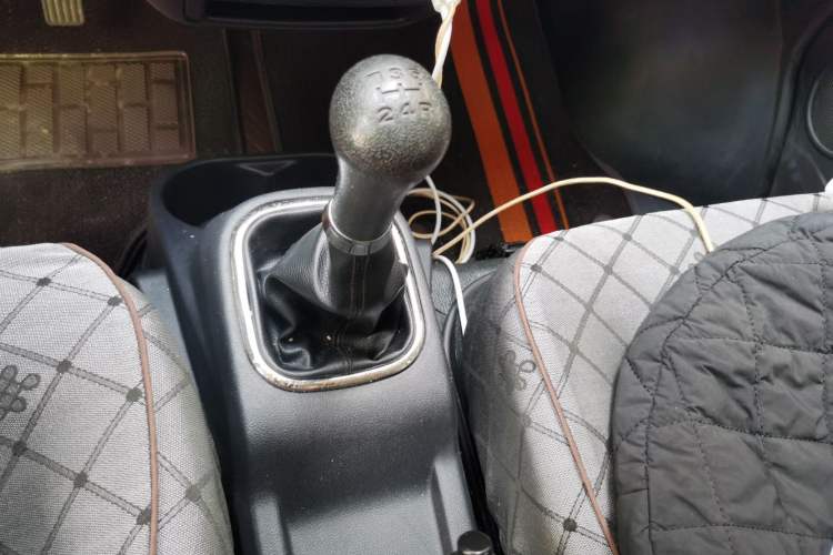 Used CHANGAN KAICHENG Ruixing M60 2020 1.5L Base Version China VI Standard 2-Seater Van with DAM15KR Engine Gear Lever