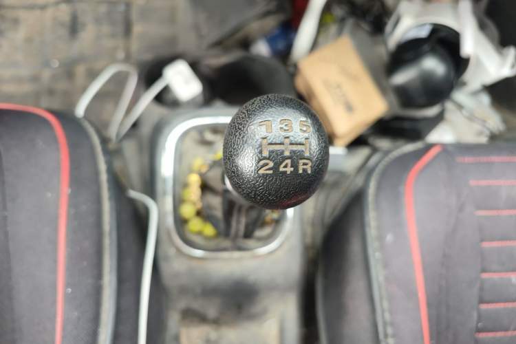 Used CHANGAN KAICHENG Ruixing M60 2020 1.5L Standard Version China VI 6-Seater DAM15KR Gear Lever