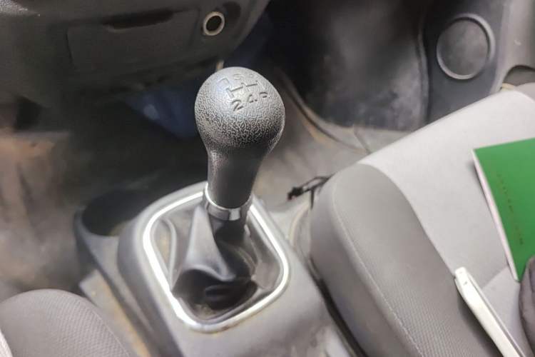 Used CHANGAN KAICHENG Ruixing M60 2020 1.5L Standard Version China VI 6-Seater DAM15KR Gear Lever
