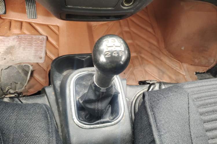 Used CHANGAN KAICHENG Ruixing M60 2020 1.5L Base Version China VI Standard 2-Seater Van with DAM15KR Engine Gear Lever