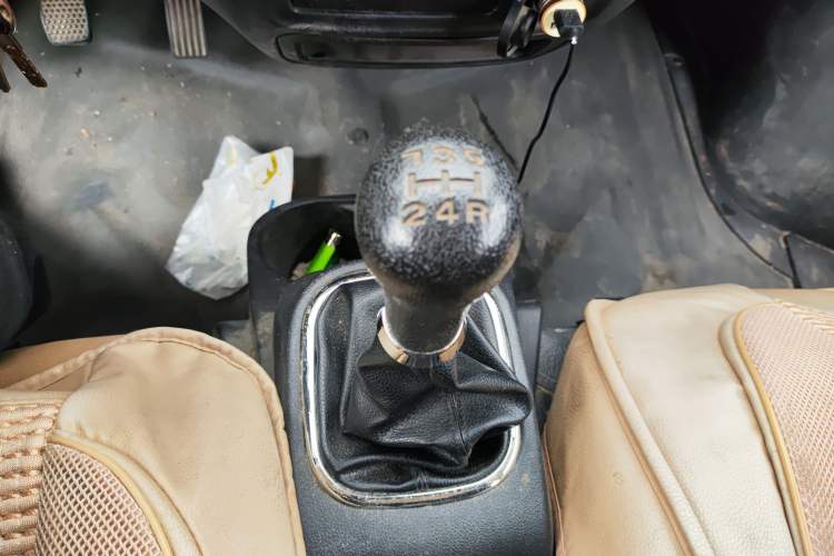 Used CHANGAN KAICHENG Ruixing M60 2020 1.5L Standard Version China VI 6-Seater DAM15KR Gear Lever