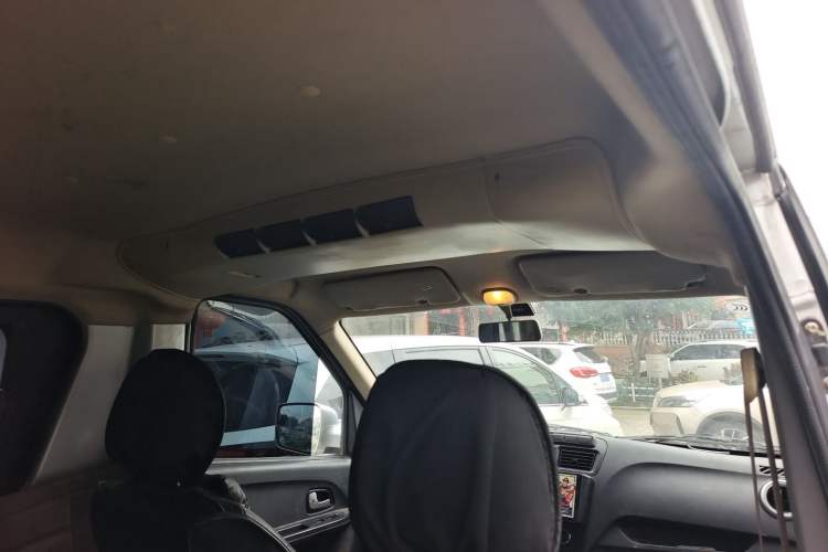 Used CHANGAN KAICHENG Ruixing M60 2020 1.5L Standard Version China VI 6-Seater DAM15KR Headliner