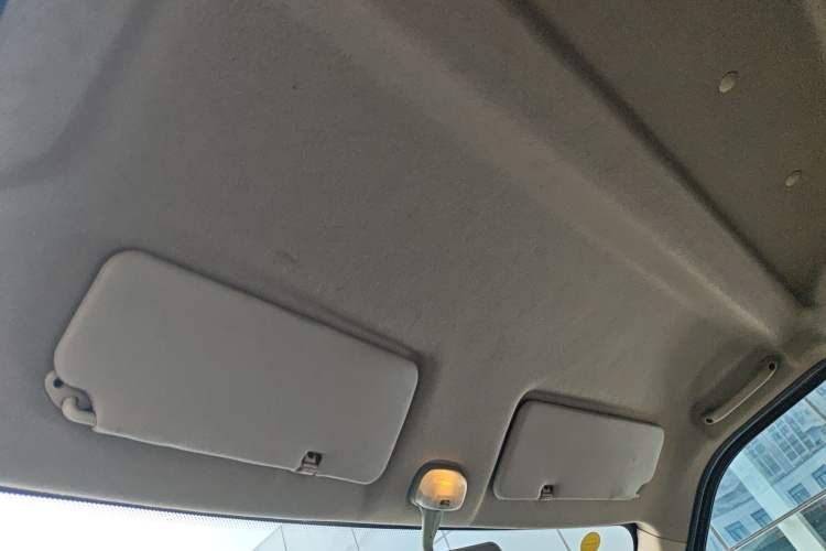 Used CHANGAN KAICHENG Ruixing M60 2020 1.5L Base Version China VI Standard 2-Seater Van with DAM15KR Engine Headliner