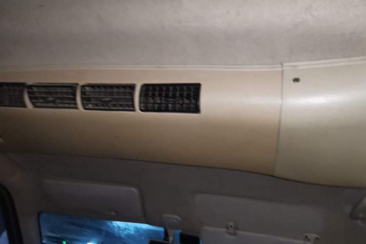 Used CHANGAN KAICHENG Ruixing M60 2020 1.5L Standard Version China VI 6-Seater DAM15KR Headliner