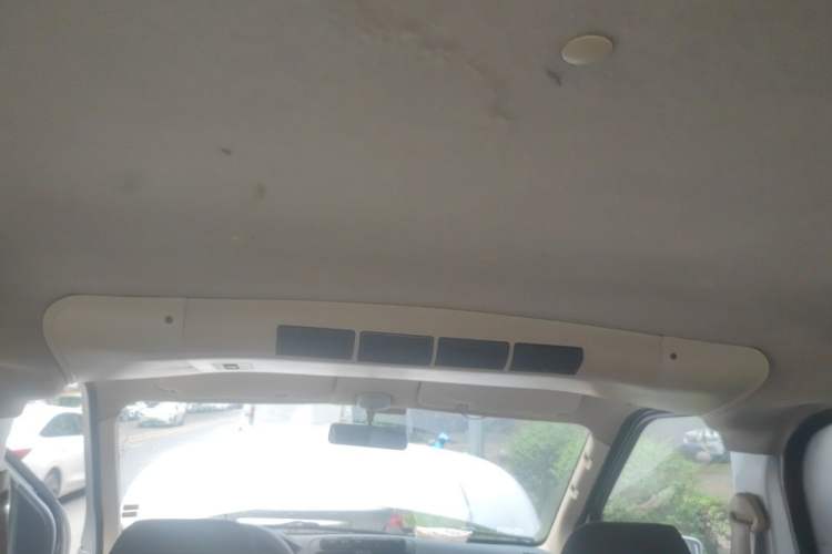 Used CHANGAN KAICHENG Ruixing M60 2020 1.6L Base Version China VI Standard 7-Seater CNG DAM16KRC Headliner