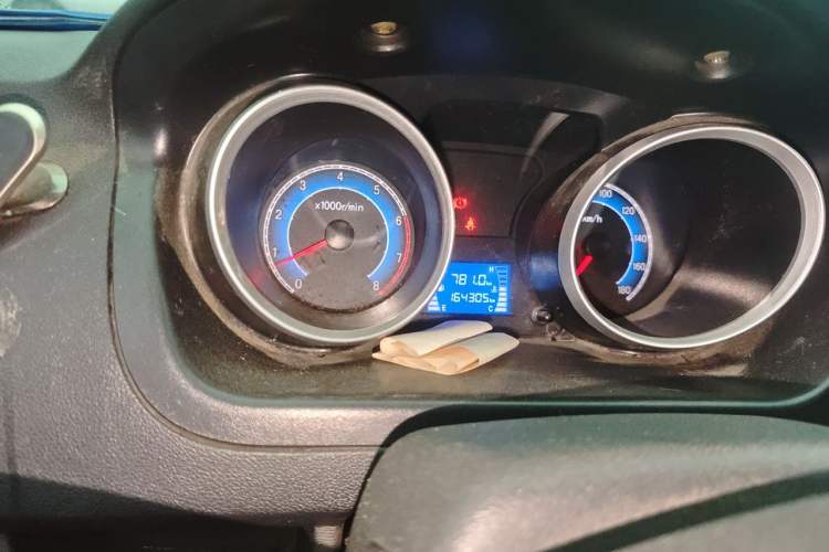 Used CHANGAN KAICHENG Ruixing M60 2020 1.5L Standard Version China VI Van with 5 Seats Equipped with DAM15KR Instrument Cluster