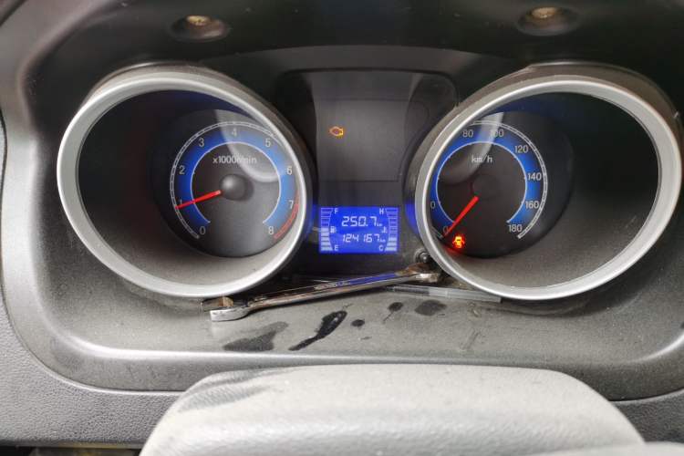 Used CHANGAN KAICHENG Ruixing M60 2020 1.5L Standard Version China VI 6-Seater DAM15KR Instrument Cluster