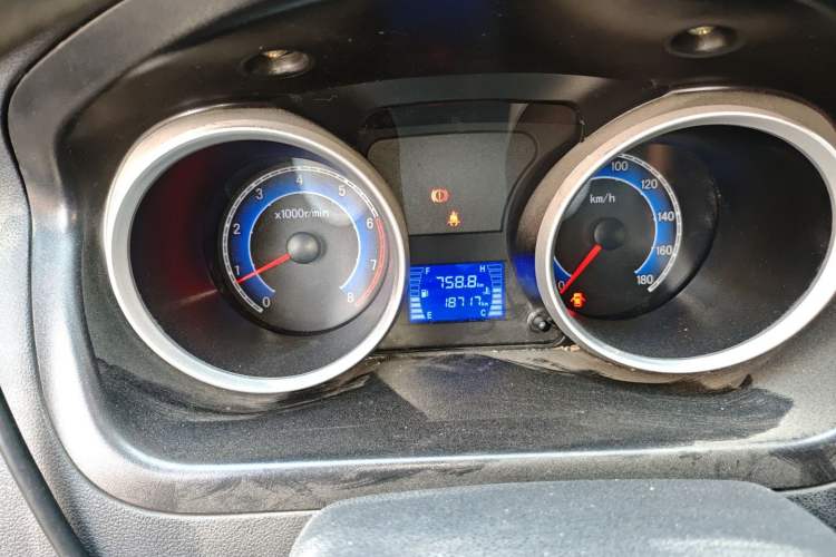 Used CHANGAN KAICHENG Ruixing M60 2020 1.5L Standard Version China VI 6-Seater DAM15KR Instrument Cluster